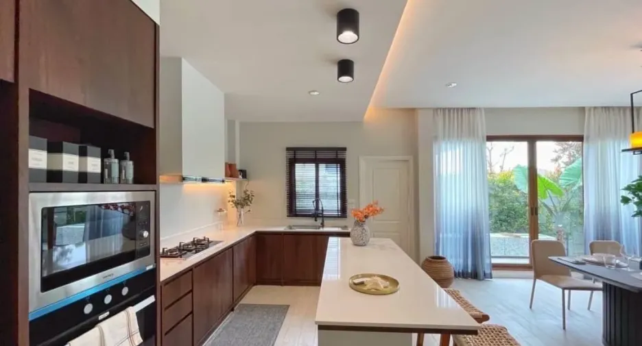 For rent and for sale 3 bedrooms villa in Bang Lamung, Chonburi