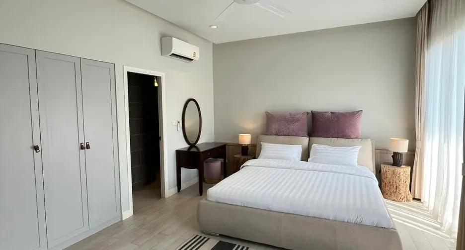 For rent and for sale 3 bedrooms villa in Bang Lamung, Chonburi