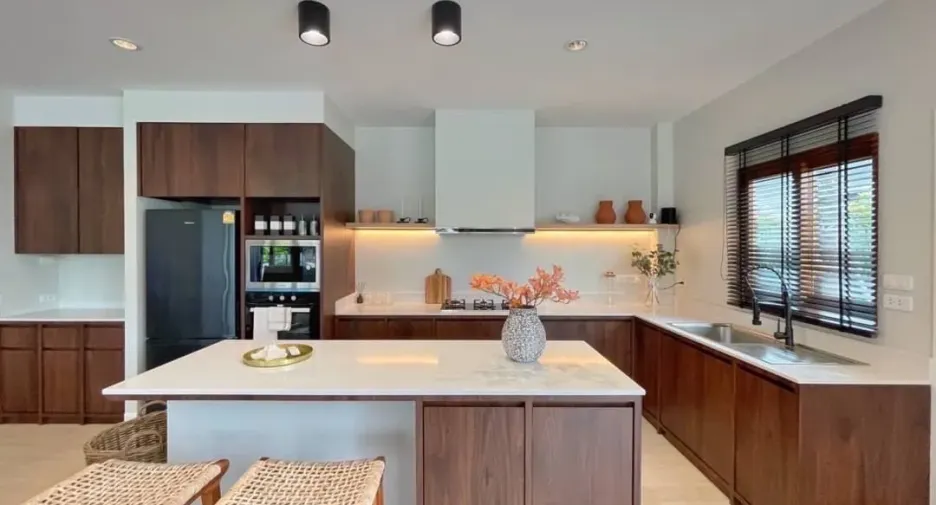 For rent and for sale 3 bedrooms villa in Bang Lamung, Chonburi