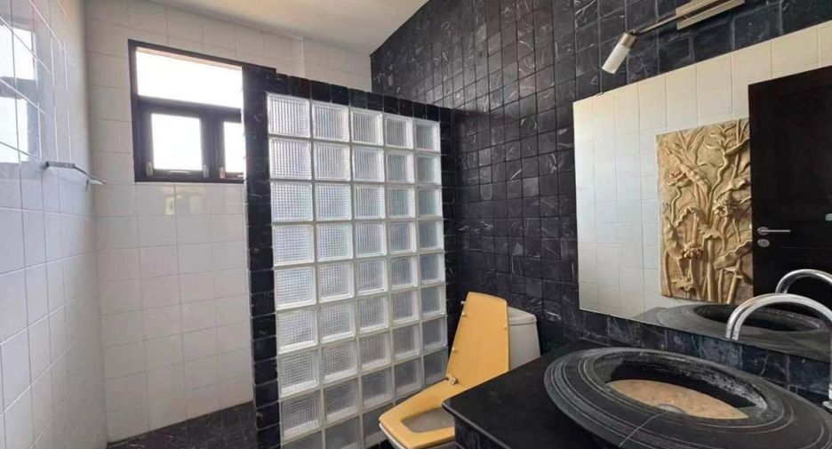For sale 3 bedrooms house in Huay Yai, Pattaya