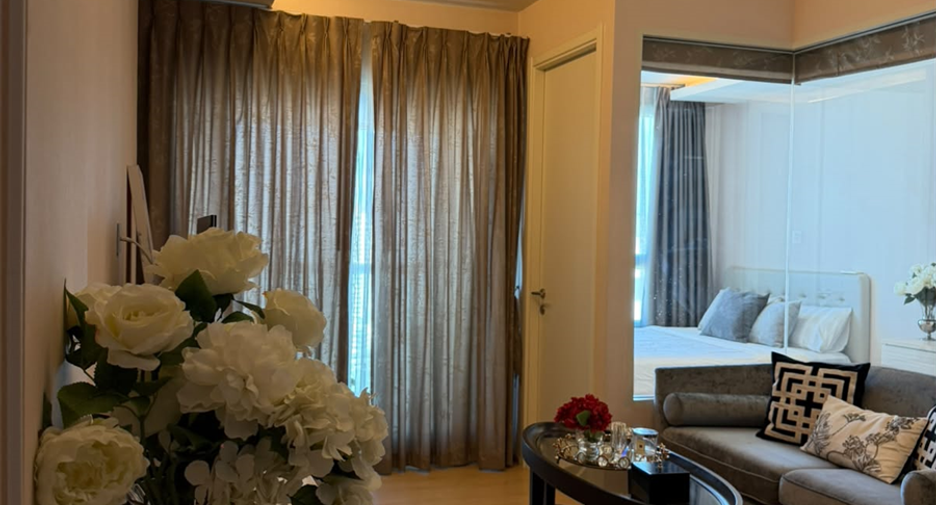 For sale 1 bed condo in Watthana, Bangkok
