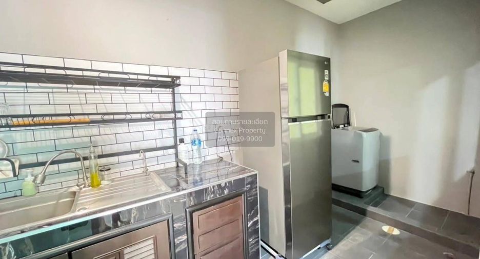 出租 3 卧室 联排别墅 在 Bang Phli, Samut Prakan