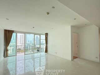 Продажа 2 спальни кондо в Кхлонг Тоеи, Бангкок