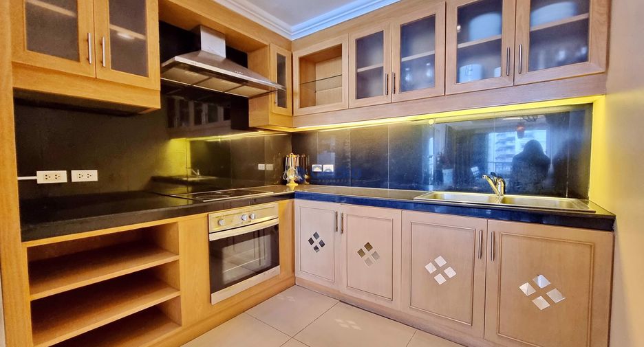 Condo en venta de 3 habitaciones en Bang Lamung, Chonburi