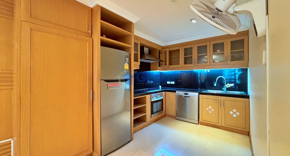 Condo en venta de 3 habitaciones en Bang Lamung, Chonburi