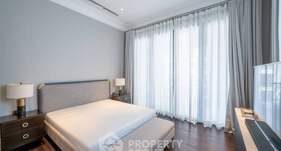 Condo en alquiler de 3 habitaciones en Pathum Wan, Bangkok