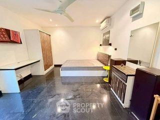 For rent 5 bedrooms villa in Bang Lamung, Chonburi