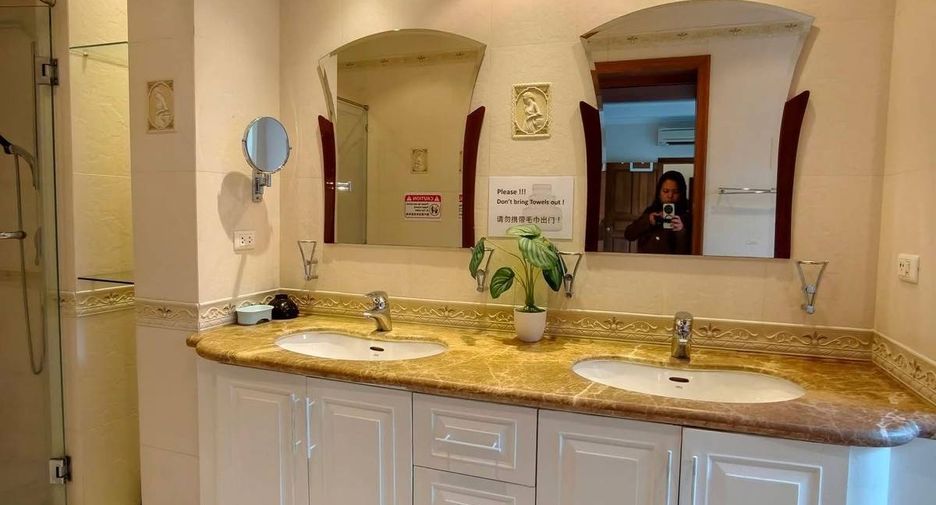 Villa zur Miete mit 3 Zimmer in Bang Lamung, Chonburi