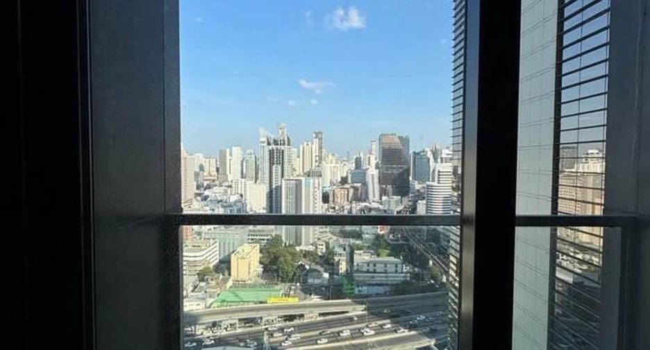 Condo en alquiler de 1 habitaciones en Pathum Wan, Bangkok