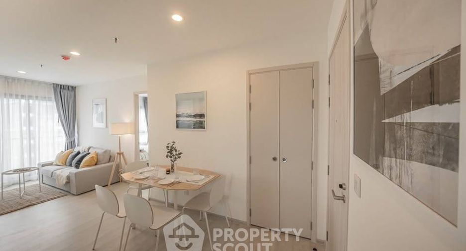 For rent 2 bedrooms condo in Watthana, Bangkok