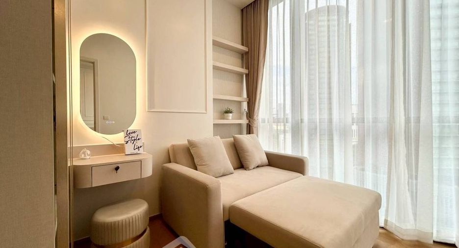 For rent 2 bedrooms condo in Pathum Wan, Bangkok