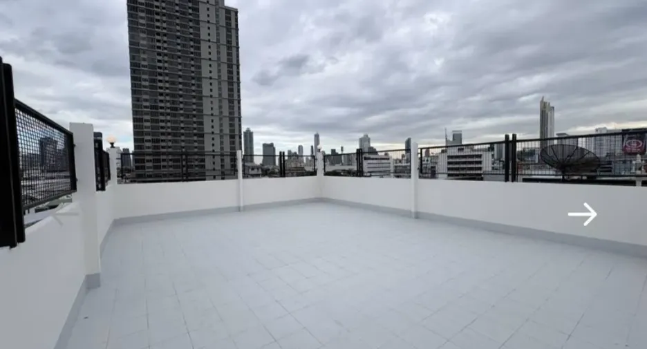 Casa adosada en venta y en alquiler de 5 habitaciones en Pathum Wan, Bangkok