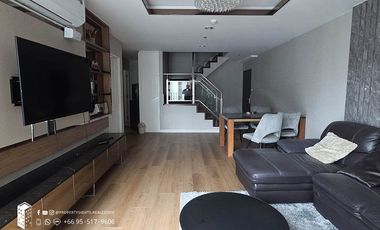 For rent 3 bedrooms condo in Huai Khwang, Bangkok