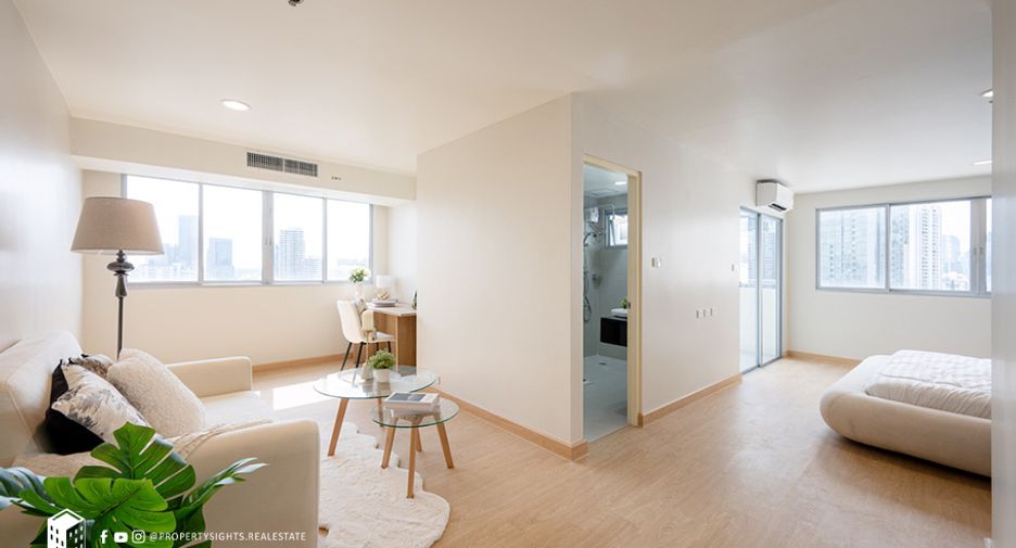 For sale 2 bedrooms condo 