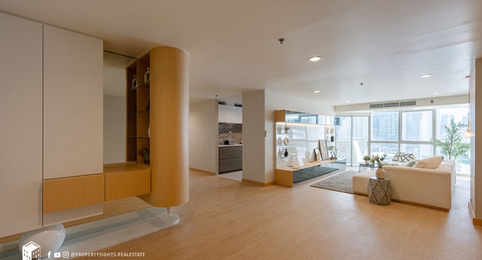 For sale 2 bedrooms condo 