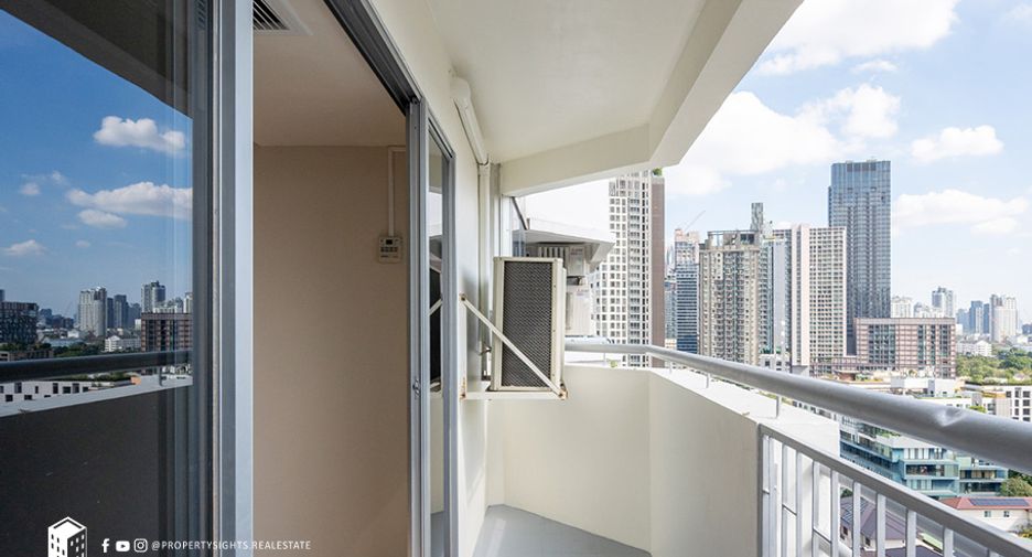 For sale 2 bedrooms condo 