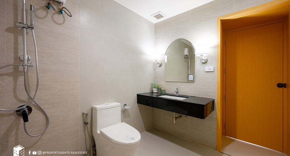 For sale 2 bedrooms condo 