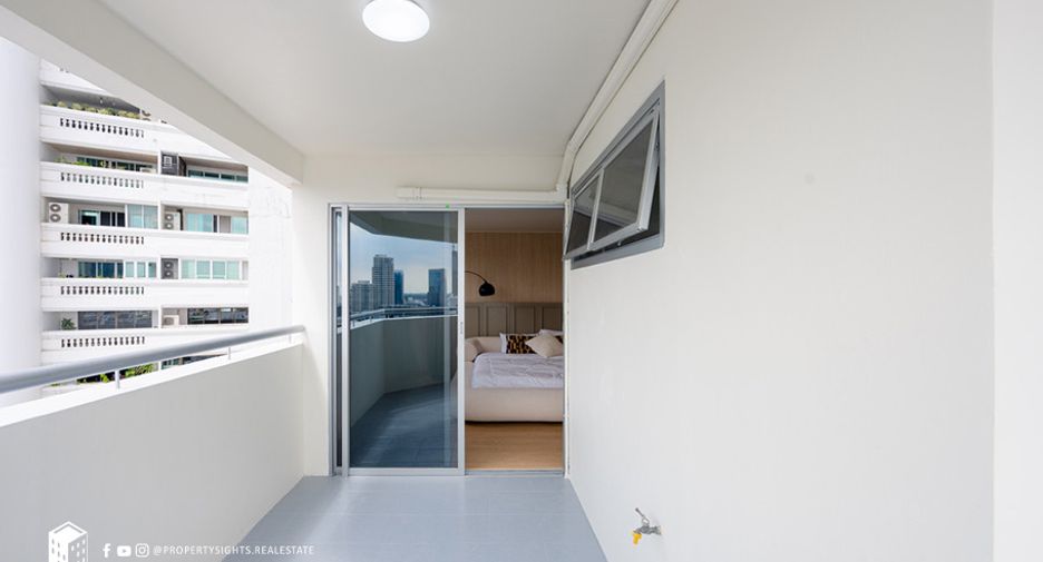 For sale 2 bedrooms condo 