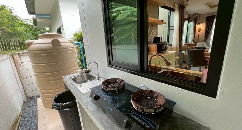 For rent 2 bedrooms villa in Mueang Krabi, Krabi