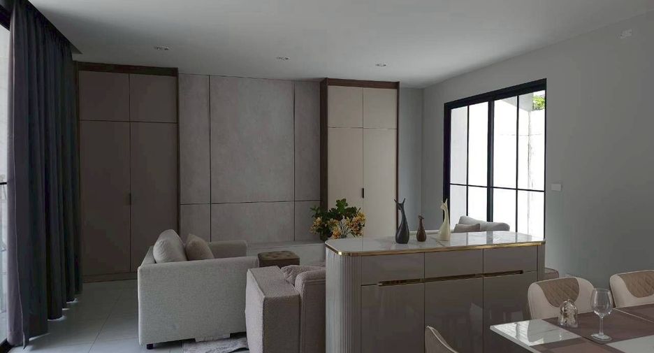 À vendre et à louer 3 chambres maison à Bang Khun Thian, Bangkok