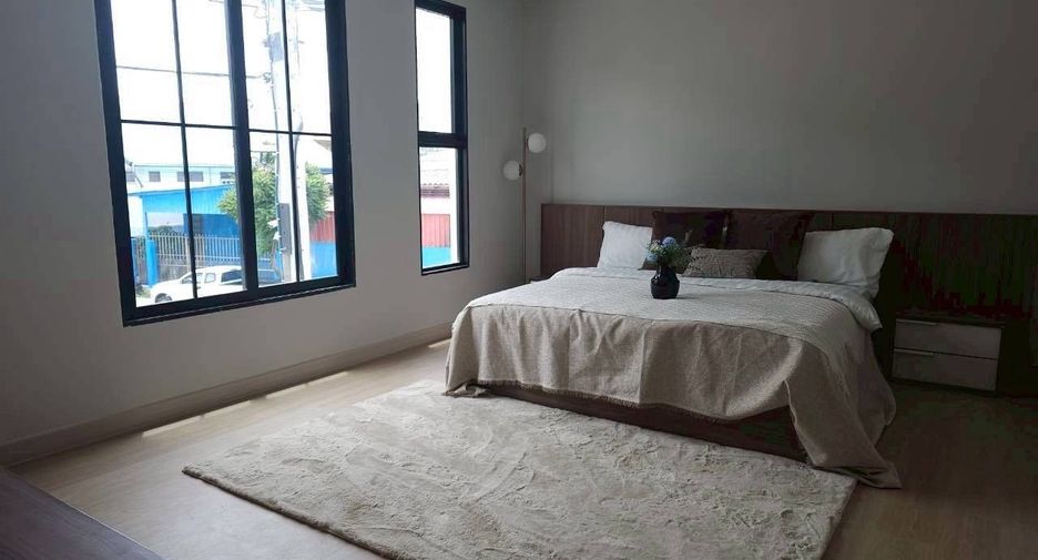 À vendre et à louer 3 chambres maison à Bang Khun Thian, Bangkok