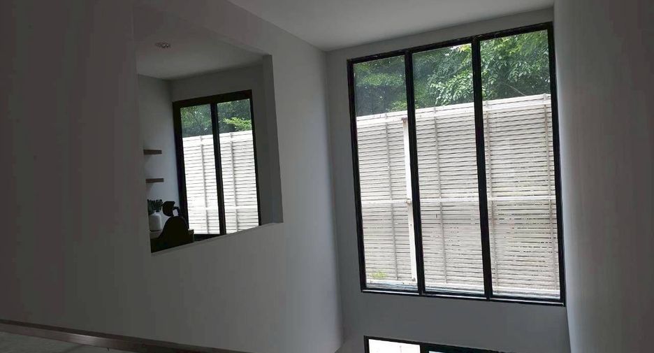 À vendre et à louer 3 chambres maison à Bang Khun Thian, Bangkok
