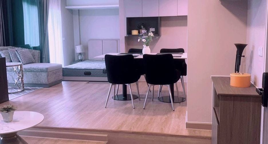 Condo en alquiler de 2 habitaciones en Huai Khwang, Bangkok