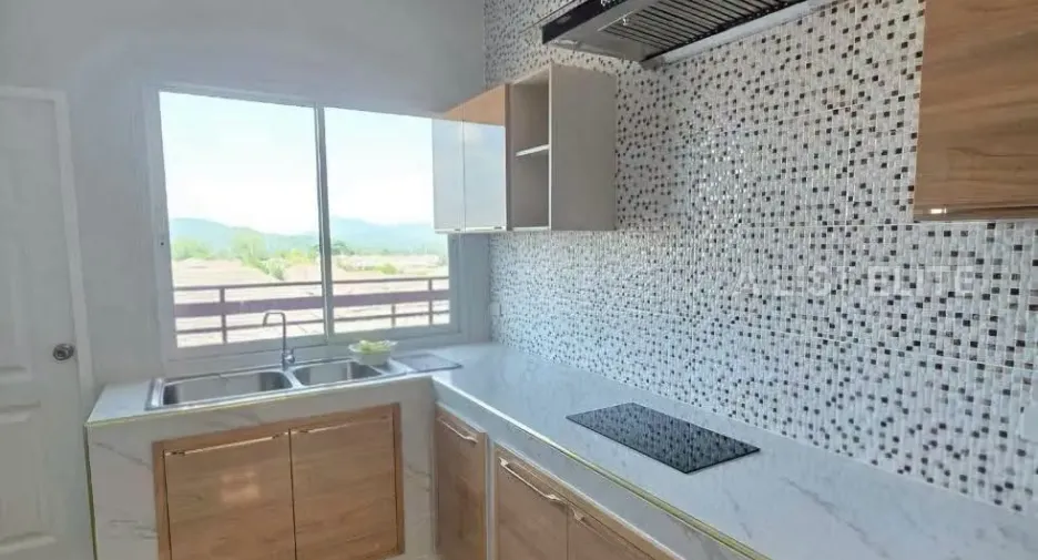 Продажа 3 спальни дом в Банг Сарай, Паттайя