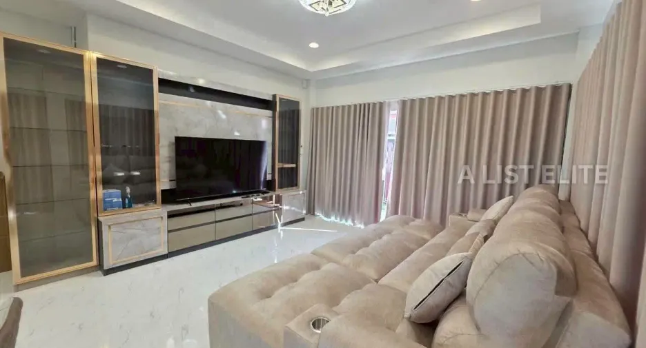 Продажа 3 спальни дом в Банг Сарай, Паттайя