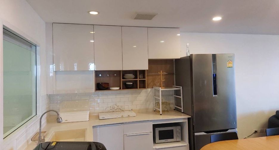 Condo en alquiler de 2 habitaciones 