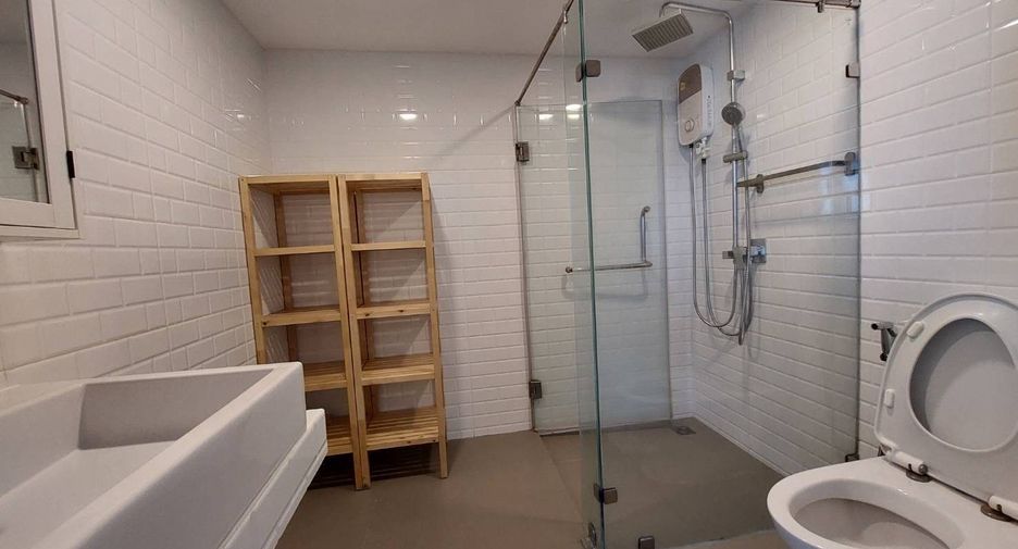 Condo en alquiler de 2 habitaciones 