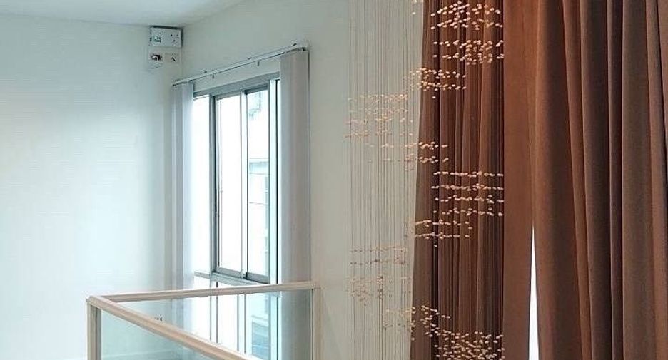 Casa en alquiler de 2 habitaciones en Lat Phrao, Bangkok