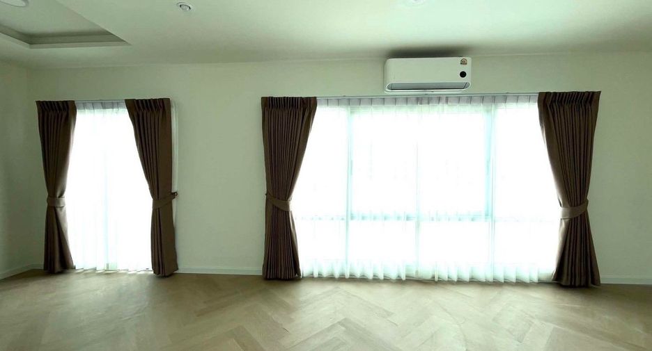 Casa en alquiler de 2 habitaciones en Lat Phrao, Bangkok
