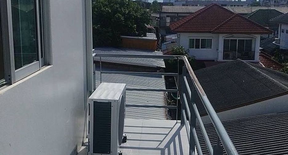 Casa en alquiler de 2 habitaciones en Lat Phrao, Bangkok