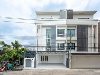Casa en alquiler de 2 habitaciones en Lat Phrao, Bangkok