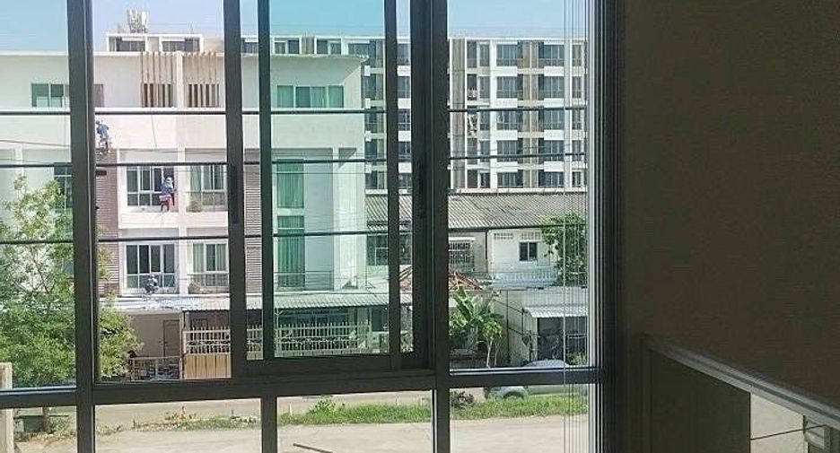 Casa en alquiler de 2 habitaciones en Lat Phrao, Bangkok