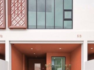 Casa en alquiler de 2 habitaciones en Lat Phrao, Bangkok