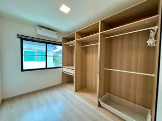 For rent 3 bedrooms townhouse in Bang Phli, Samut Prakan