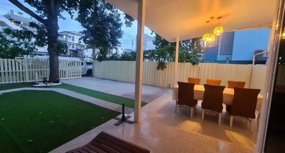 For rent 3 bedrooms house in Jomtien, Pattaya