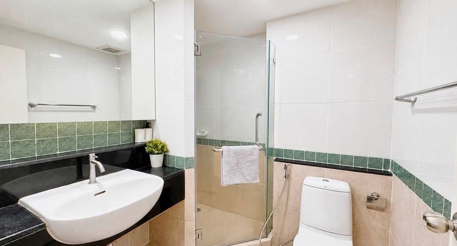 For sale 1 bed condo in Bang Na, Bangkok