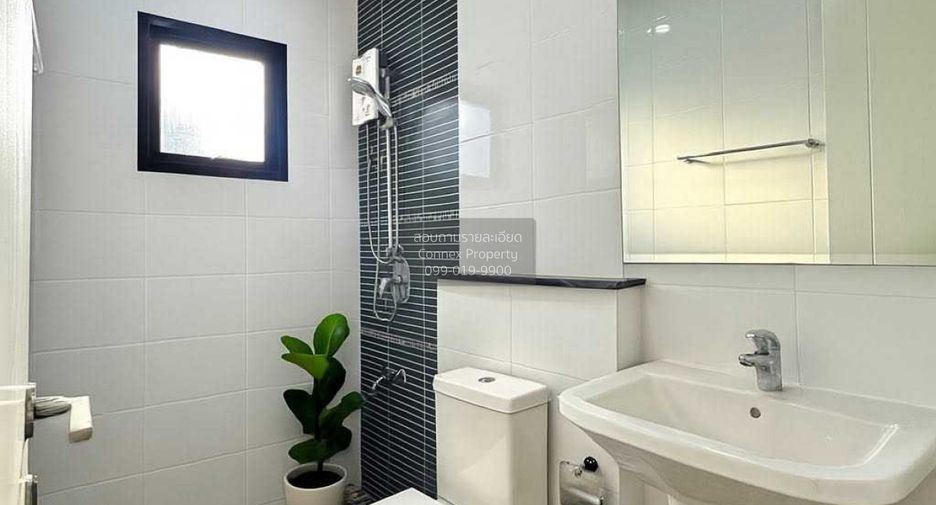 Casa en venta de 4 habitaciones en Nong Khaem, Bangkok