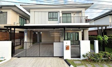 Casa en venta de 4 habitaciones en Nong Khaem, Bangkok