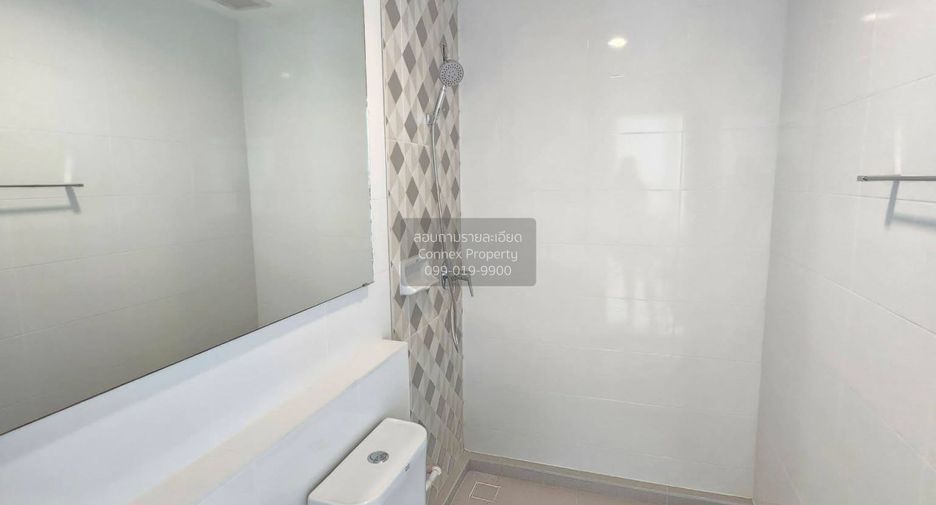 Casa adosada en venta de 2 habitaciones en Krathum Baen, Samut Sakhon