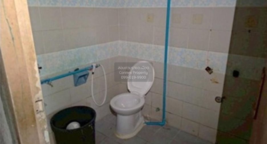 Casa adosada en venta de 6 habitaciones en Lat Krabang, Bangkok