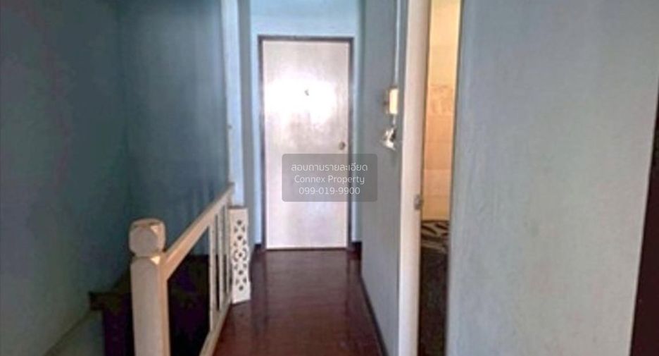 Casa adosada en venta de 6 habitaciones en Lat Krabang, Bangkok