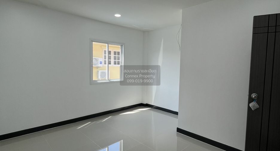 Casa adosada en venta de 3 habitaciones en Sai Mai, Bangkok