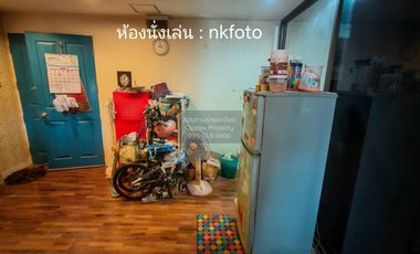 For sale 1 bed condo in Khlong Toei, Bangkok