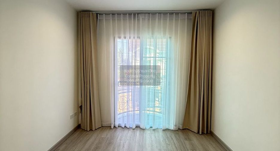 Casa adosada en venta de 3 habitaciones en Pak Kret, Nonthaburi