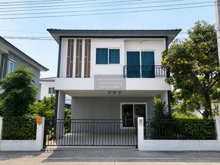 出售 3 卧室 独立屋 在 Bang Khae, 曼谷