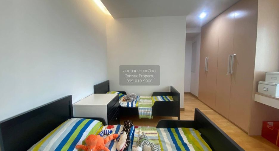 For sale 3 bedrooms condo in Phra Khanong, Bangkok